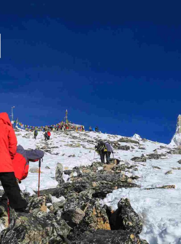 kala patthar and pumo ri summit from everest trek
